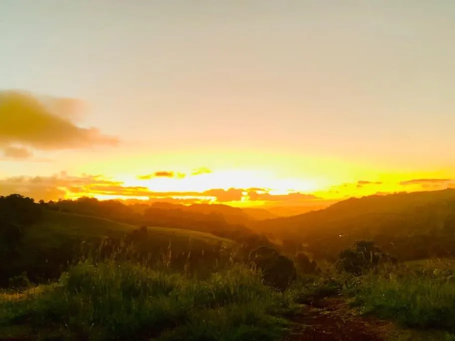 Tiny House Spectacular Eco Retreat & Cosy Villa Maleny Holiday home