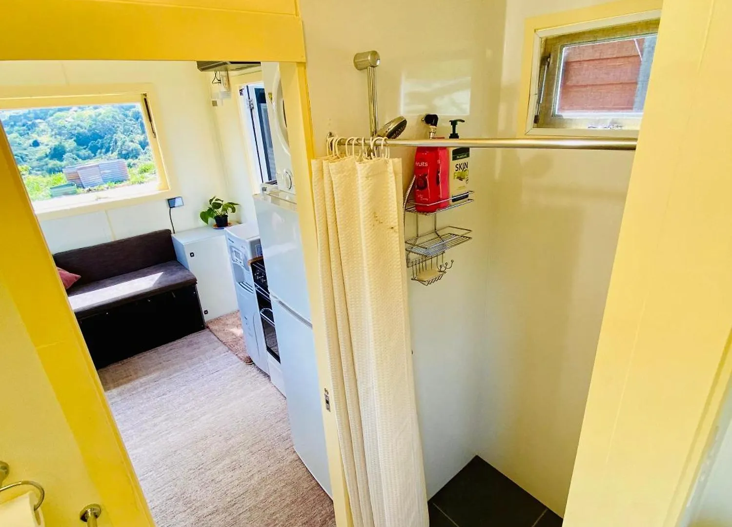 Tiny House Spectacular Eco Retreat & Cosy Villa Montville Holiday home